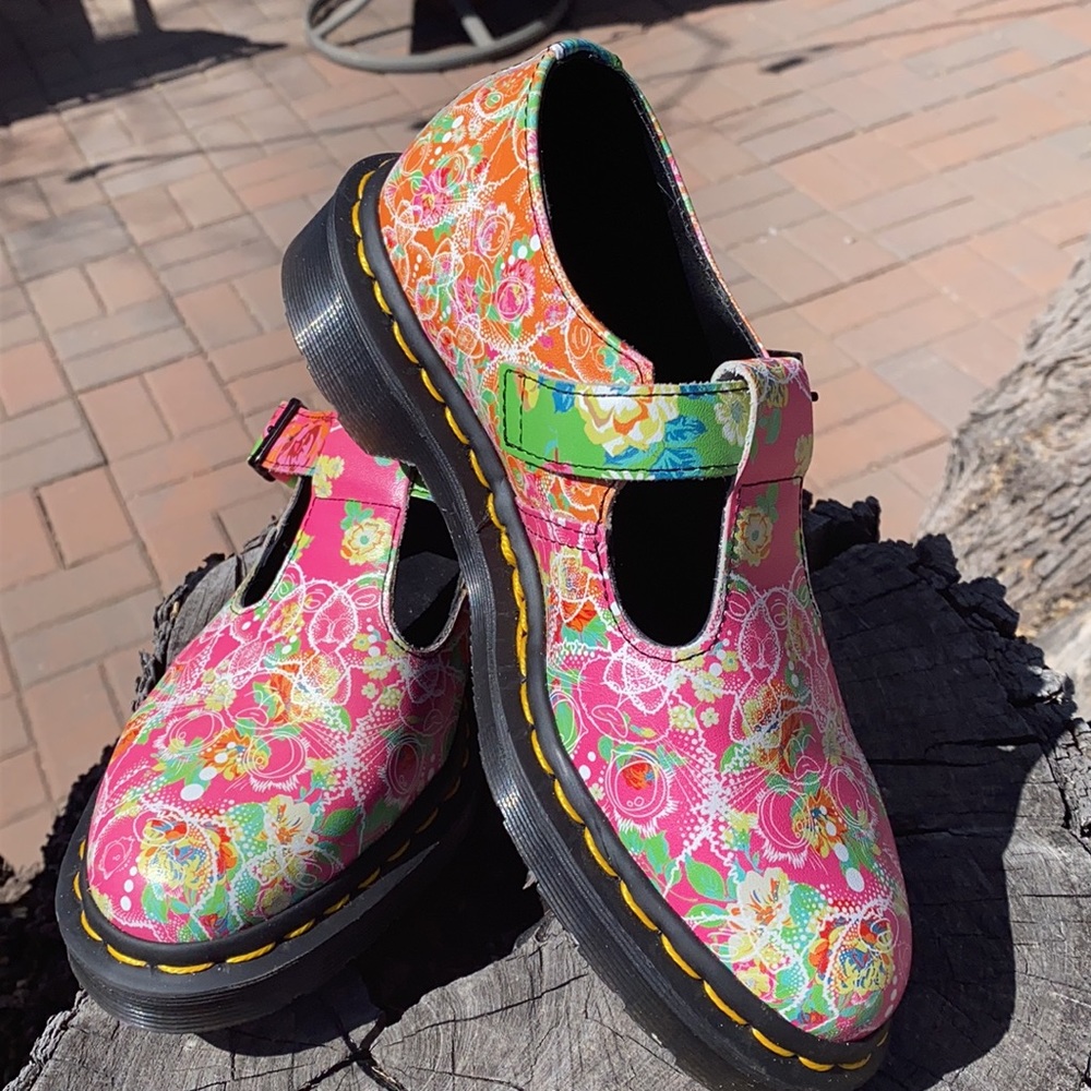 NEW Dr. Martens